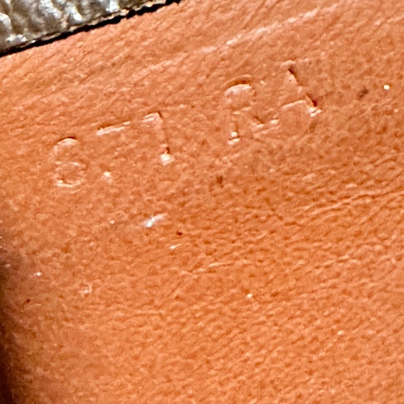 Louis Vuitton Black and Gold Monogram Wallet - Picture 5 of 15